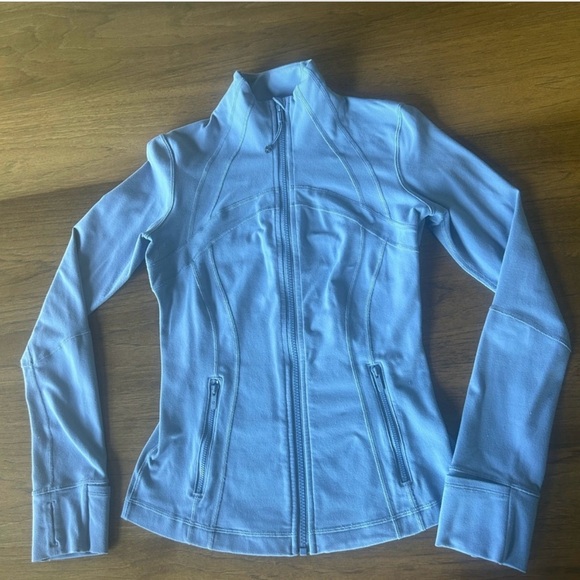Lululemon blue define jacket in Water Drop, size 6 - Picture 4 of 10